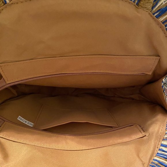 Woven Rattan Fringe Tote Bag - Picture 4 of 7